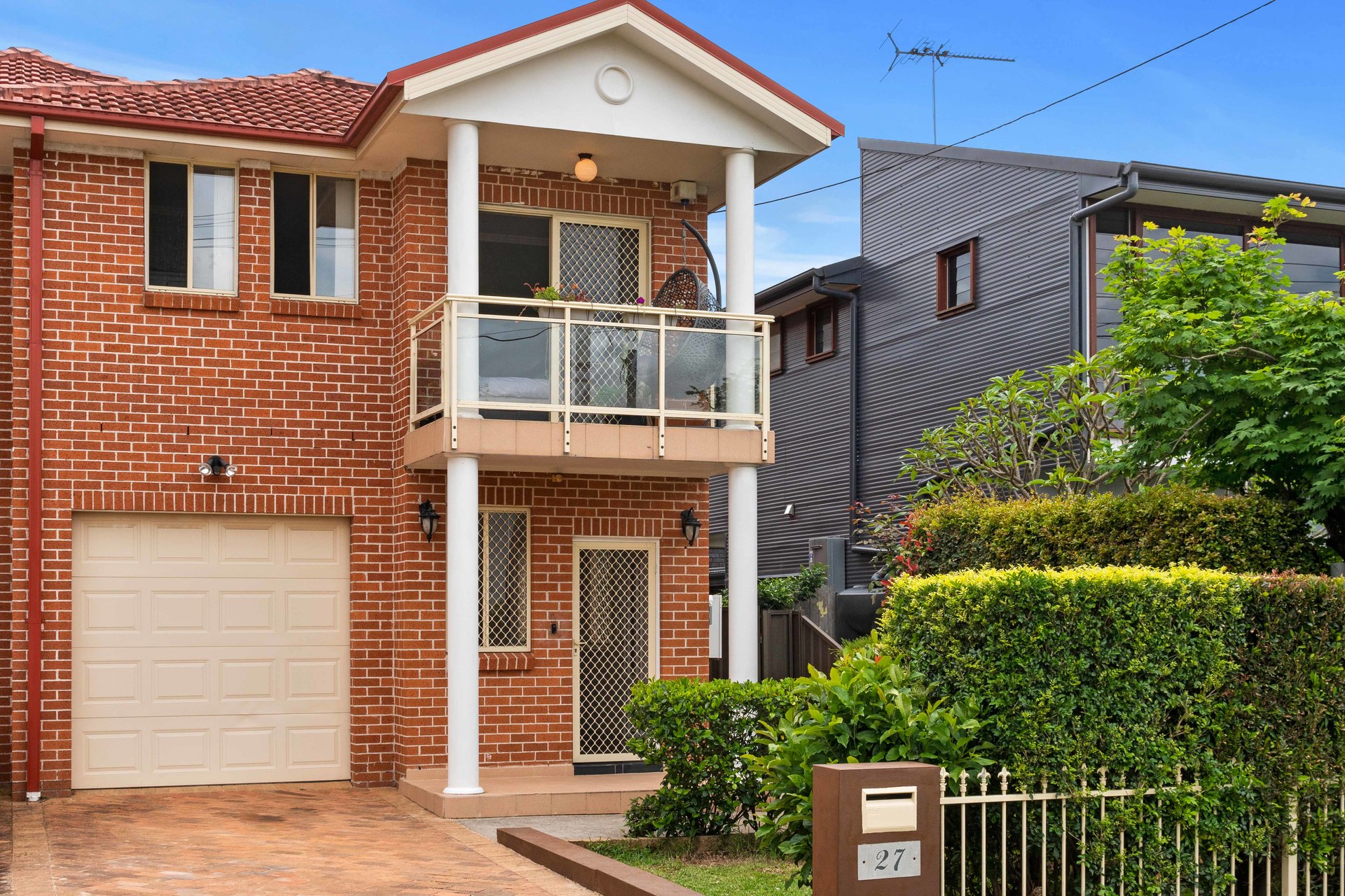 SOLD STREET RECORD DUPLEX | MILLIONAIRE REALTY