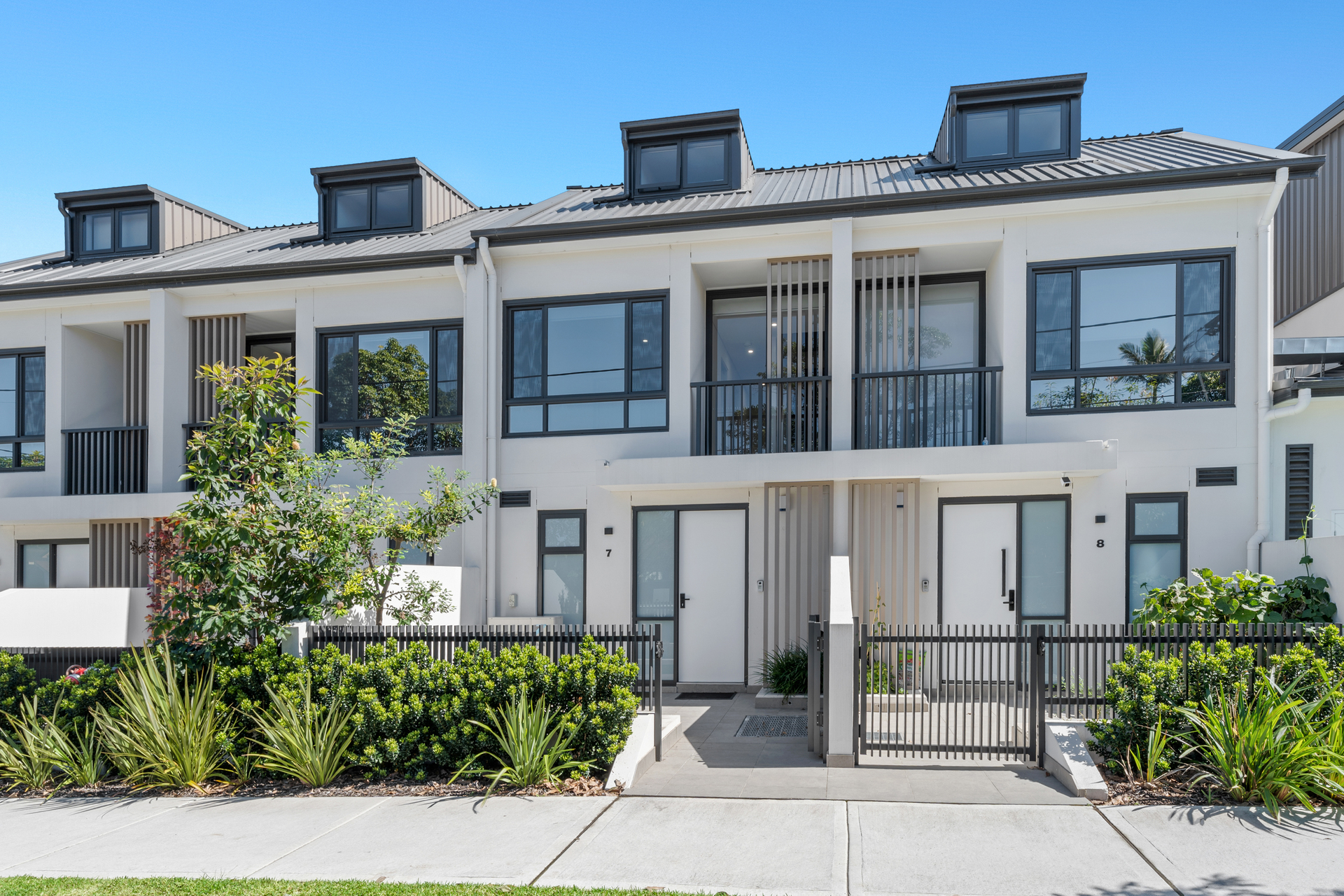 SOLD  $1,375,000